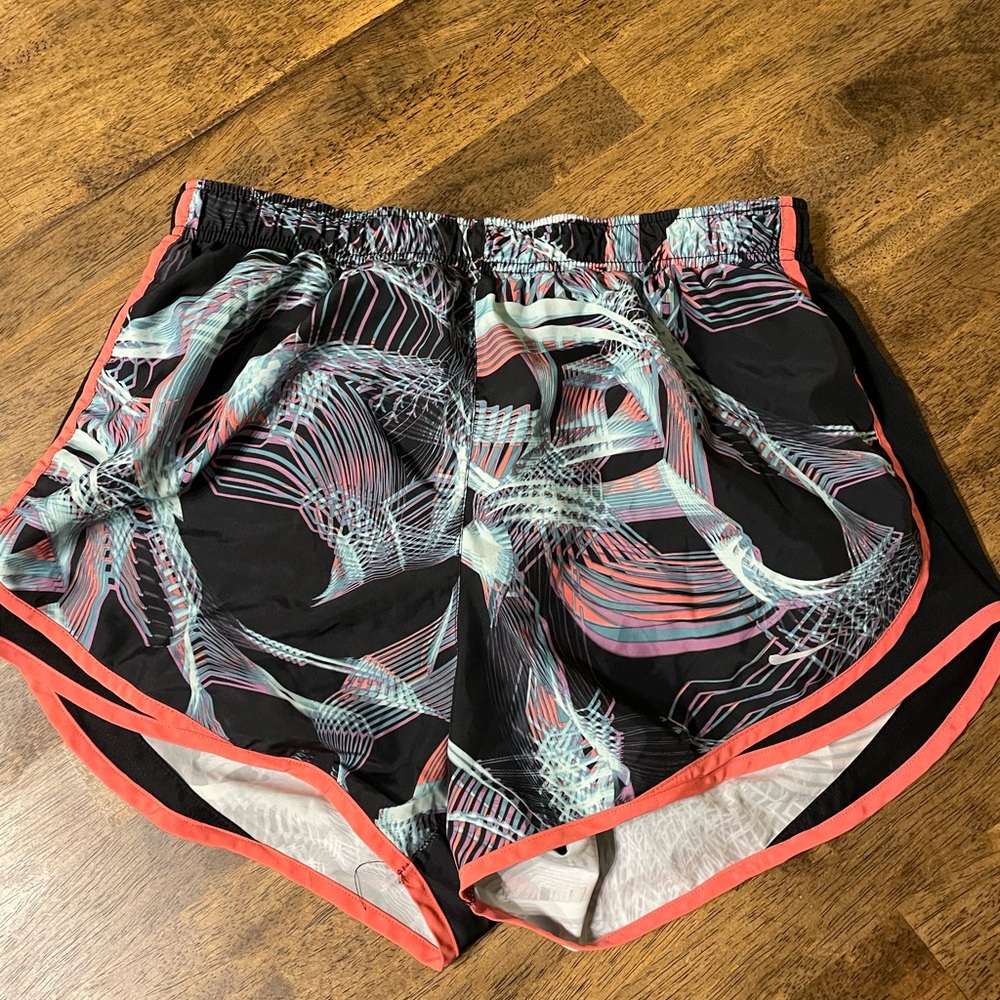 Nike Tempo Short